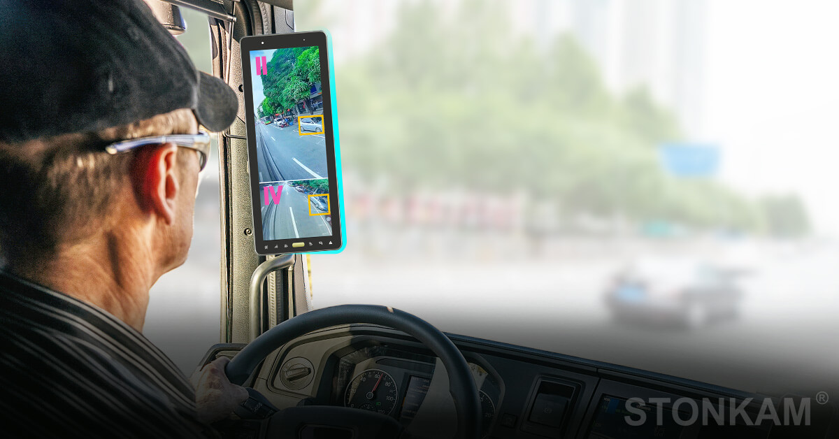 電子バックミラー